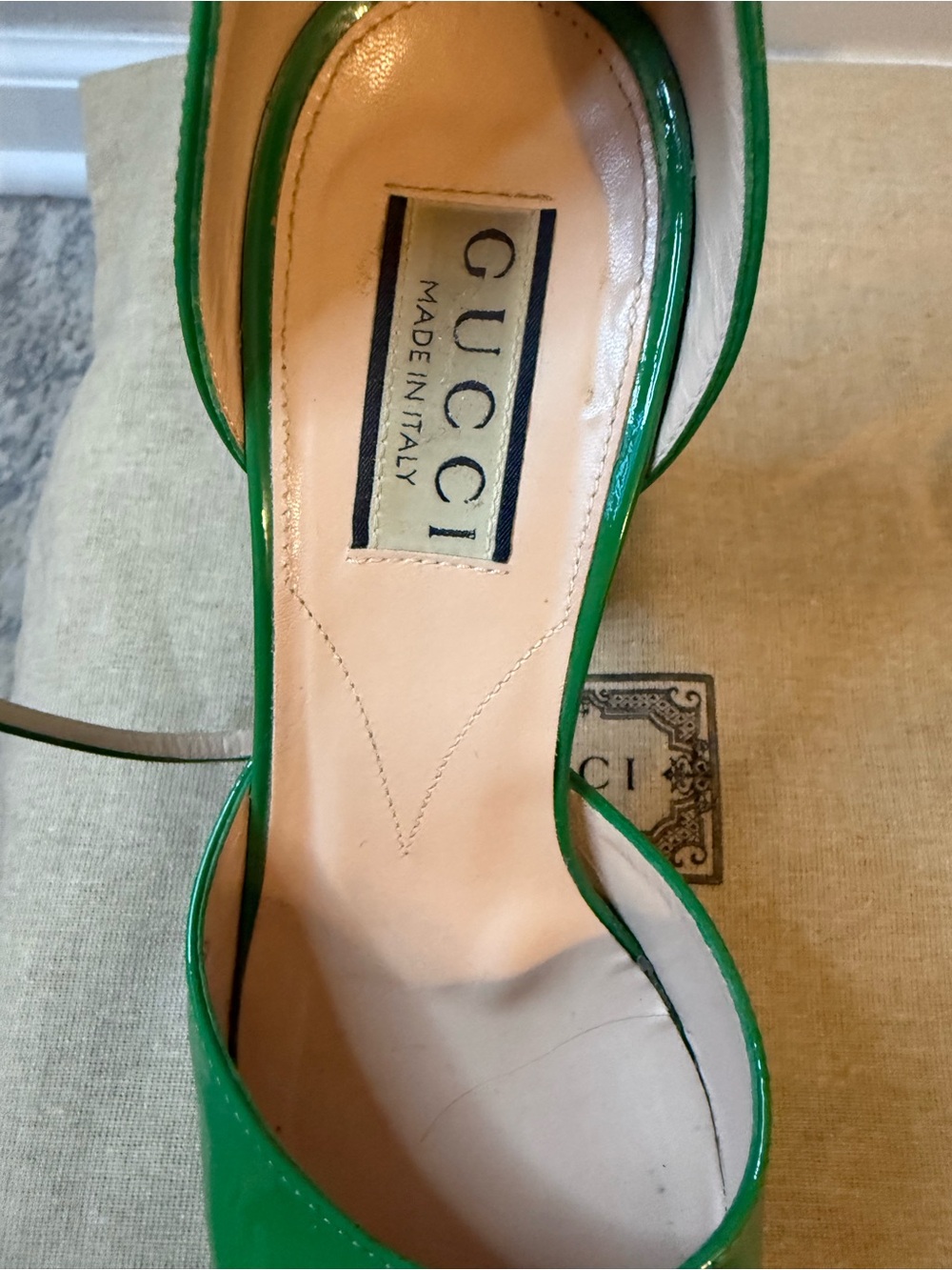 Gucci Ottavia Green Patent Leather Platform Pumps with Crystal Double G Accent - Picture 8 of 12